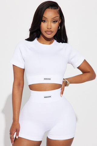 Effortless Evelyn Ribbed Seamless Top - White