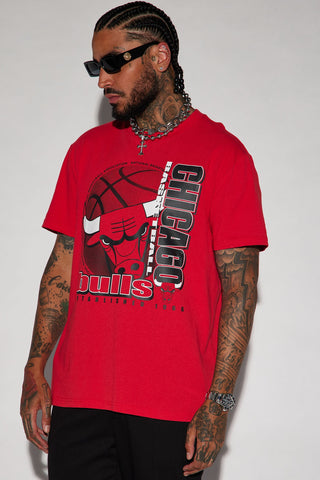 Bulls Turnover Short Sleeve Tee - Red