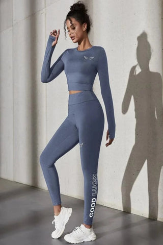 Thumb Holes Crop Tee & Letter Graphic Leggings Sports Set