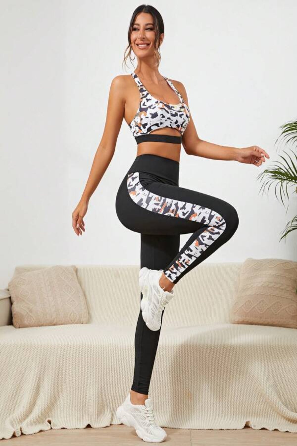 Graphic Print Sports Bra & Leggings