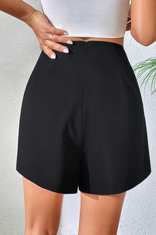 Bow Front Fold Pleated Detail Wide Leg Shorts