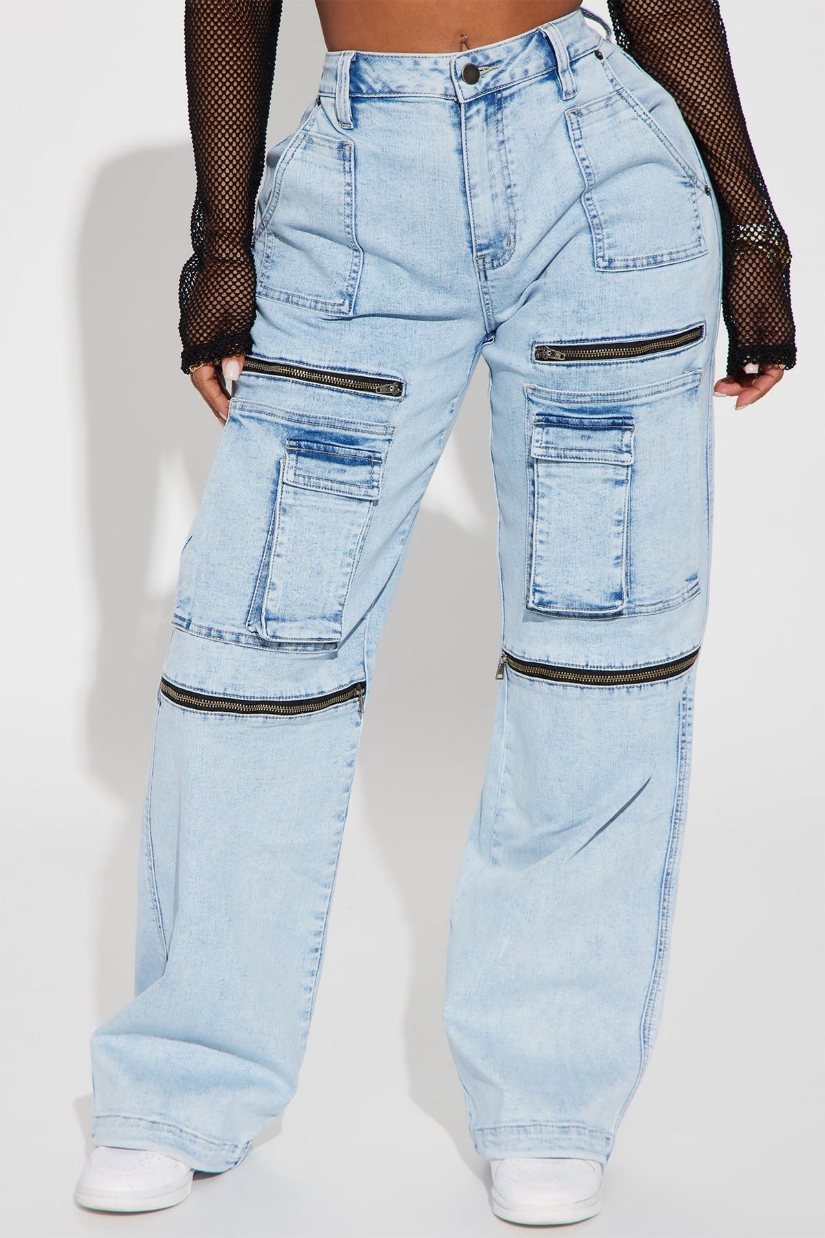 Back In The Day Cargo Jeans - Light Wash