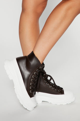 Check Your Facts Platform Sneakers - Chocolate